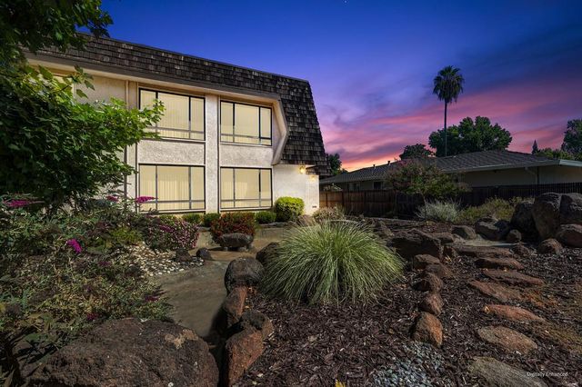 2620 Kadema Dr, Sacramento, CA 95864