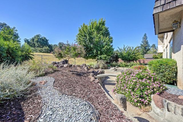 2620 Kadema Dr, Sacramento, CA 95864