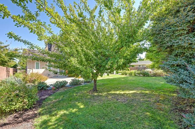 2620 Kadema Dr, Sacramento, CA 95864