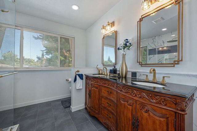 2620 Kadema Dr, Sacramento, CA 95864