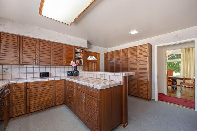 2620 Kadema Dr, Sacramento, CA 95864