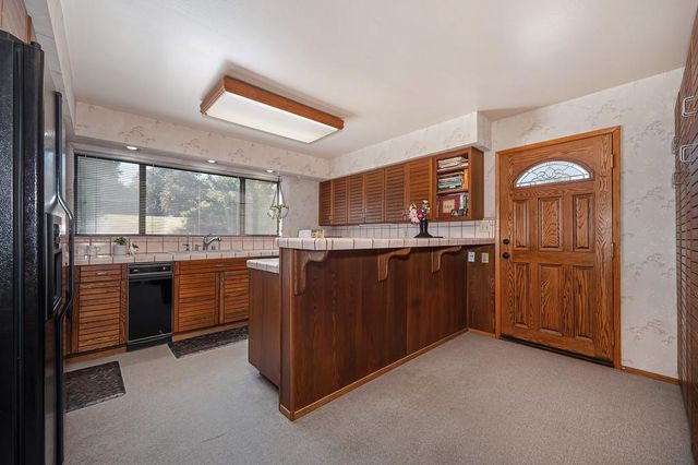 2620 Kadema Dr, Sacramento, CA 95864