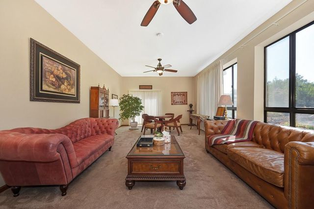 2620 Kadema Dr, Sacramento, CA 95864