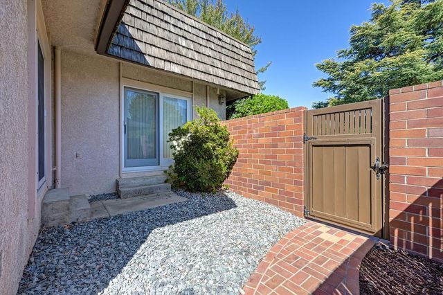 2620 Kadema Dr, Sacramento, CA 95864