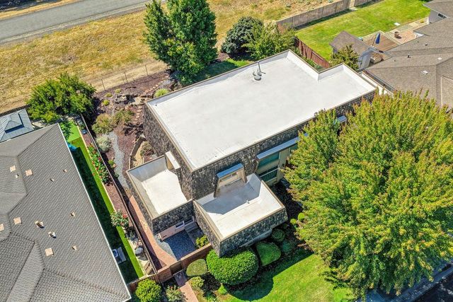 2620 Kadema Dr, Sacramento, CA 95864