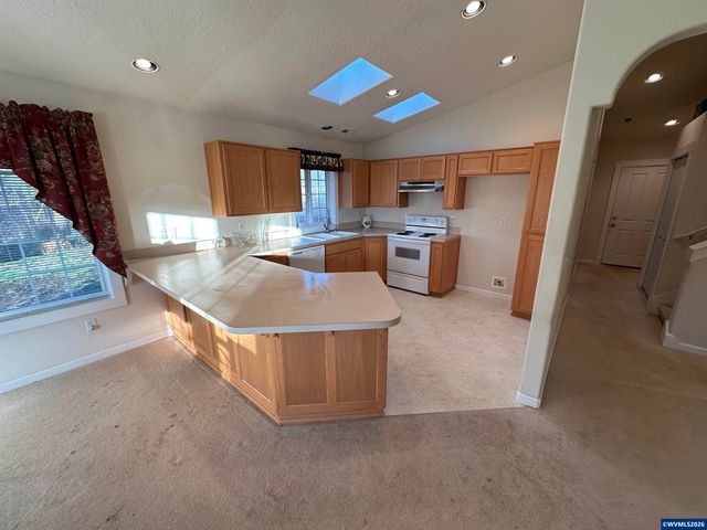 3185 Link Ct S, Salem, OR 97302