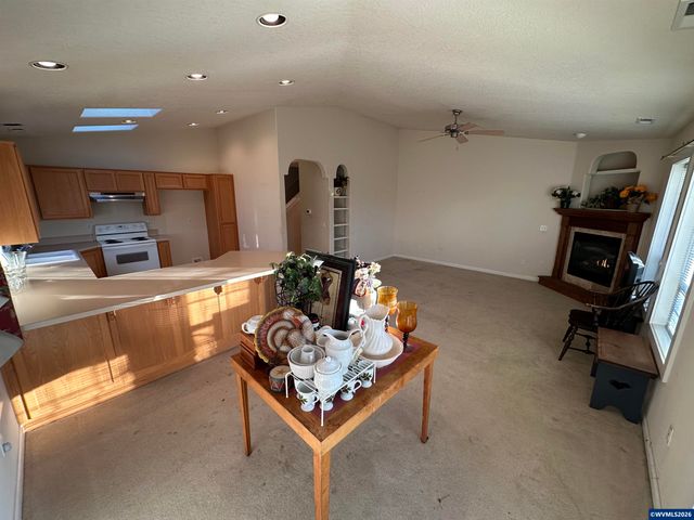 3185 Link Ct S, Salem, OR 97302