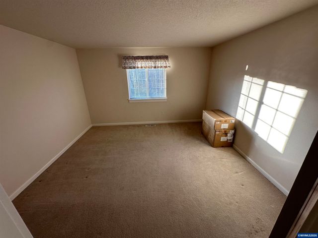 3185 Link Ct S, Salem, OR 97302