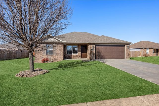 1590 Joseph Way, Centerton, AR 72719