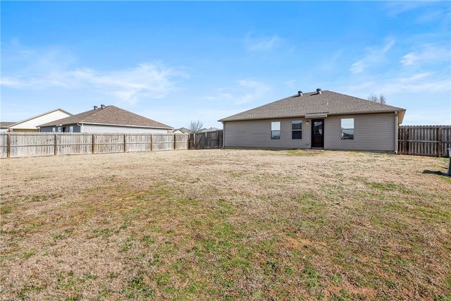 1590 Joseph Way, Centerton, AR 72719