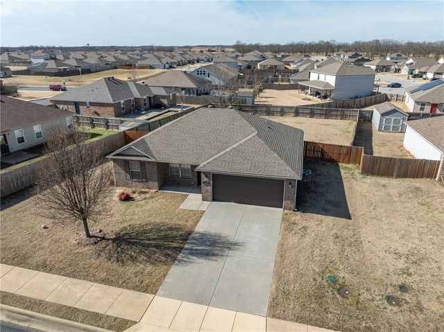 1590 Joseph Way, Centerton, AR 72719