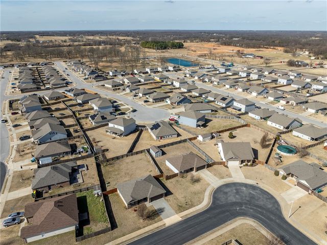 1590 Joseph Way, Centerton, AR 72719