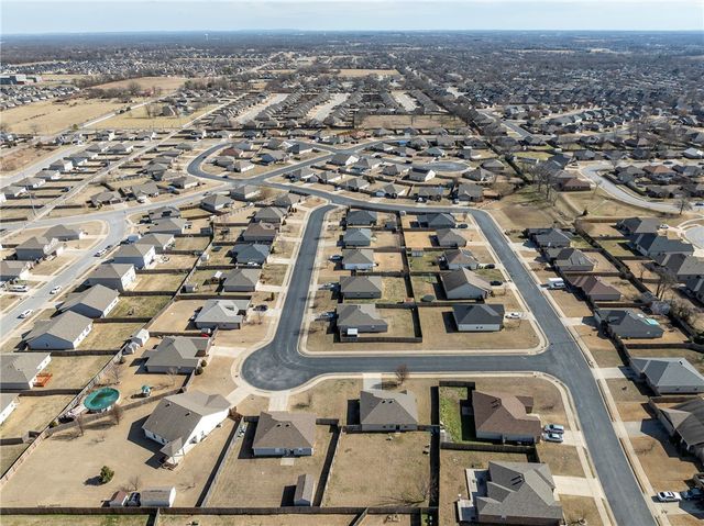 1590 Joseph Way, Centerton, AR 72719