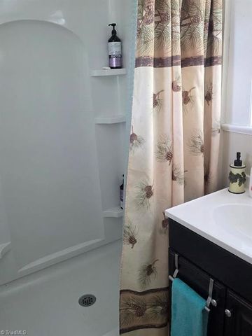 1218 Meadow Road, Eden, NC 27288