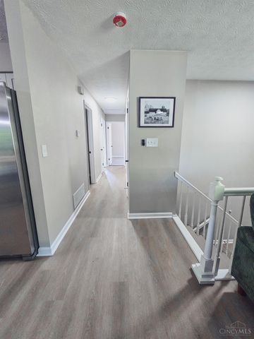 802 Victoria Drive, Franklin, OH 45005