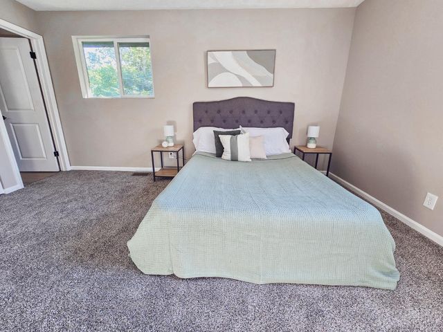 802 Victoria Drive, Franklin, OH 45005