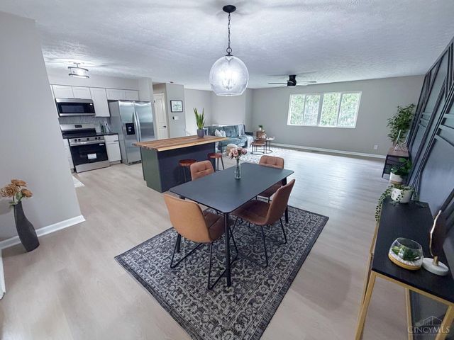802 Victoria Drive, Franklin, OH 45005