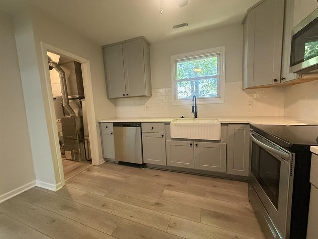 23090 Powell Avenue, Hazel Park, MI 48030
