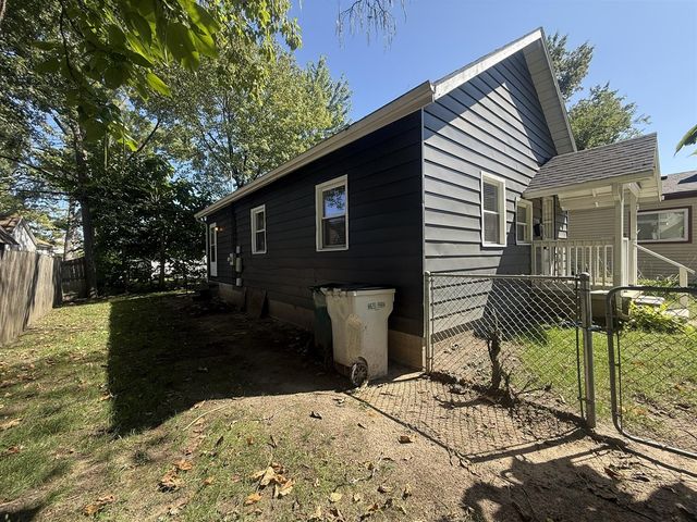23090 Powell Avenue, Hazel Park, MI 48030