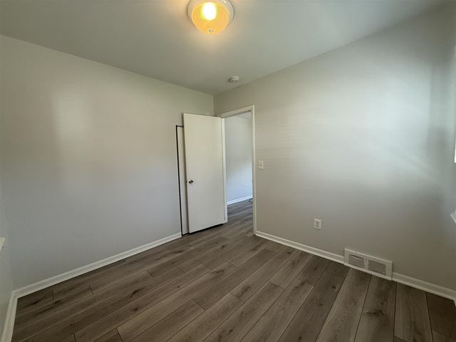 23090 Powell Avenue, Hazel Park, MI 48030