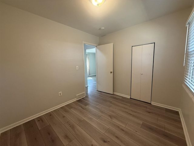 23090 Powell Avenue, Hazel Park, MI 48030