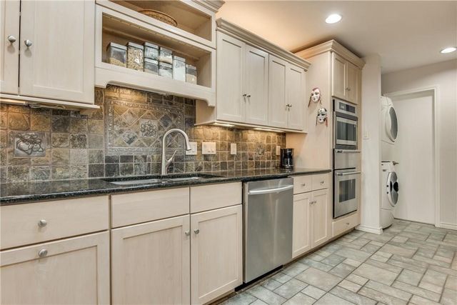 10404 Boedeker Street, Dallas, TX 75230