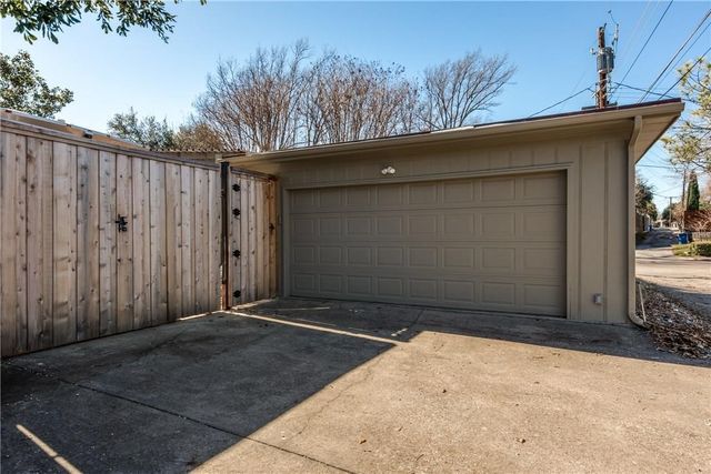 10404 Boedeker Street, Dallas, TX 75230