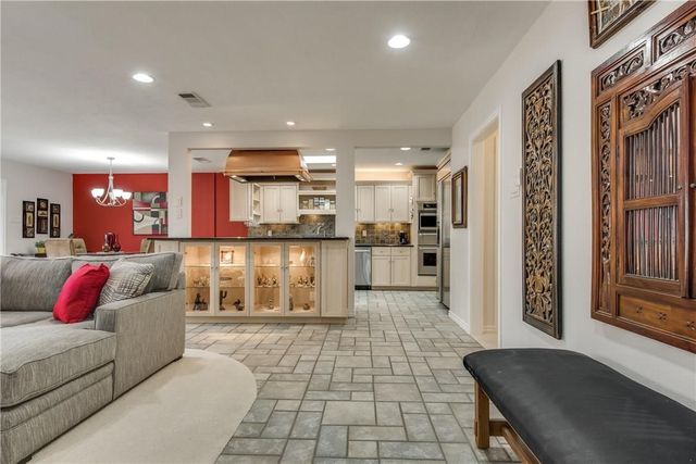 10404 Boedeker Street, Dallas, TX 75230