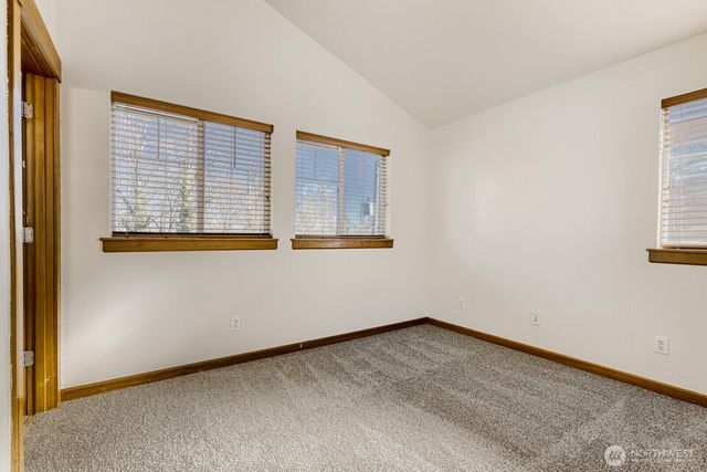 2480 SW Webster Street, Seattle, WA 98106