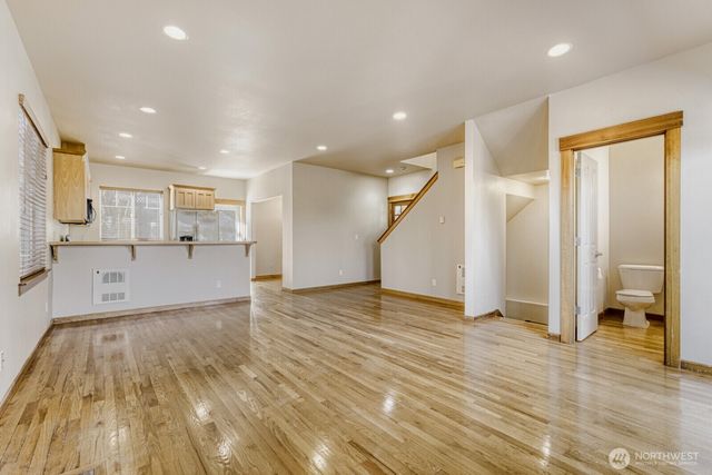 2480 SW Webster Street, Seattle, WA 98106