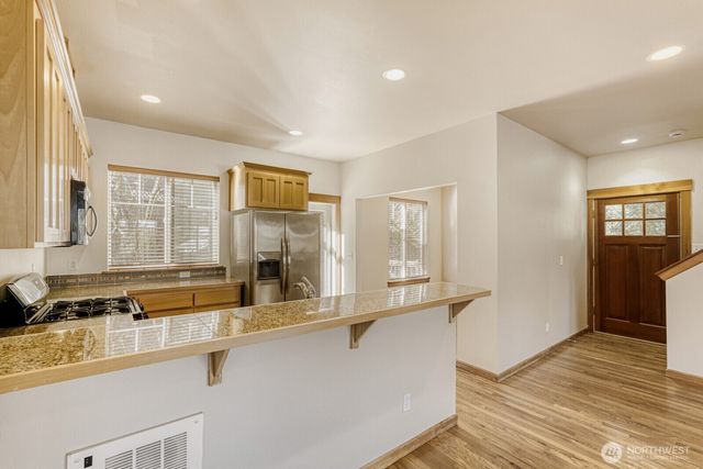 2480 SW Webster Street, Seattle, WA 98106