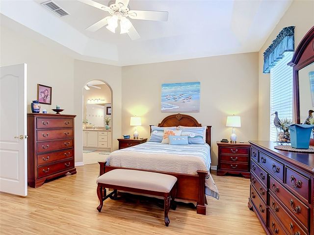 5243 HAMMOCK POINTE COURT, St Cloud, FL 34771