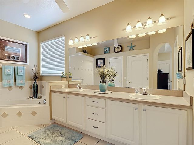 5243 HAMMOCK POINTE COURT, St Cloud, FL 34771