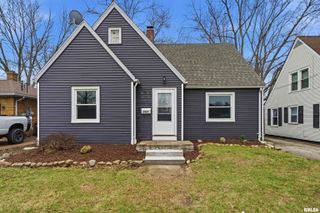 2420 COURT Street, Pekin, IL 61554