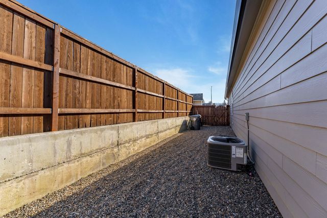 3265 Broken Top Way, Medford, OR 97504