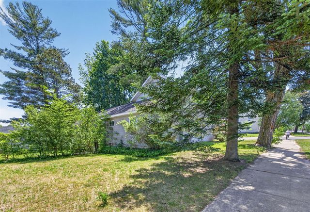 124 W Madison Street, Big Rapids, MI 49307