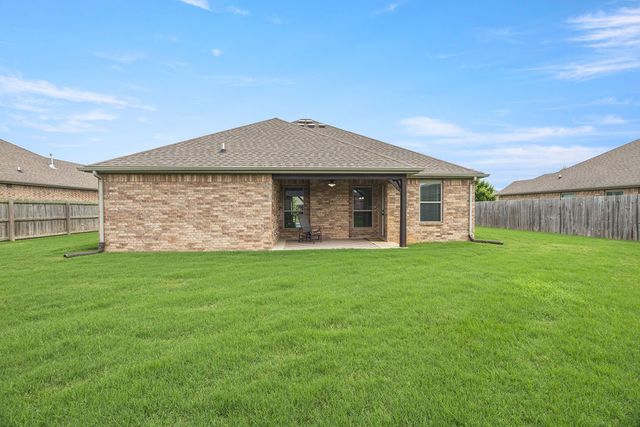 130 Napoli Lane, Centerton, AR 72719