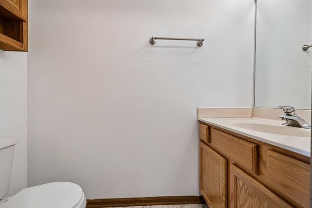 250 Meadow DRIVE, Genoa City, WI 53128