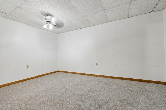250 Meadow DRIVE, Genoa City, WI 53128