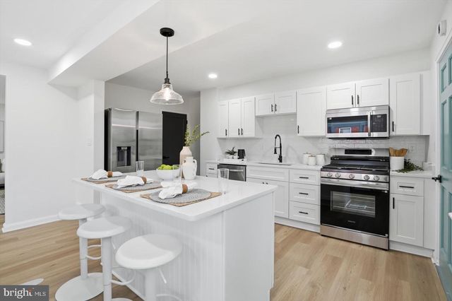 2045 WOODBOURNE AVE, Baltimore, MD 21239