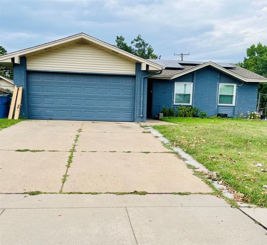 601 Bentwood Drive, Lewisville, TX 75067