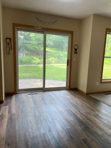 8218 Lori Lane, Woodbury, MN 55125