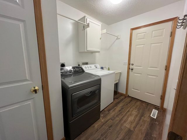 8218 Lori Lane, Woodbury, MN 55125