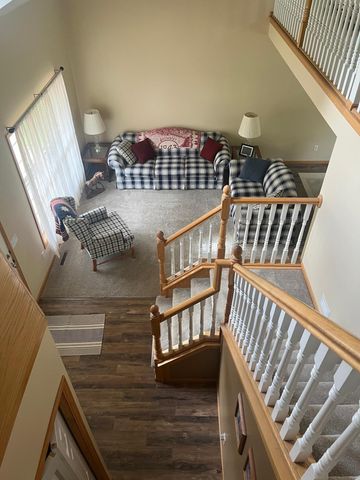 8218 Lori Lane, Woodbury, MN 55125