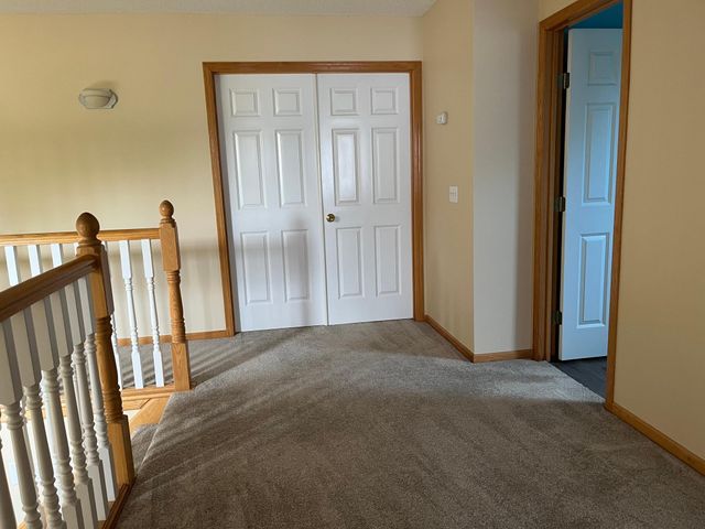 8218 Lori Lane, Woodbury, MN 55125