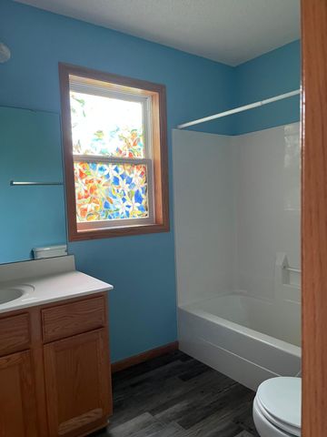 8218 Lori Lane, Woodbury, MN 55125