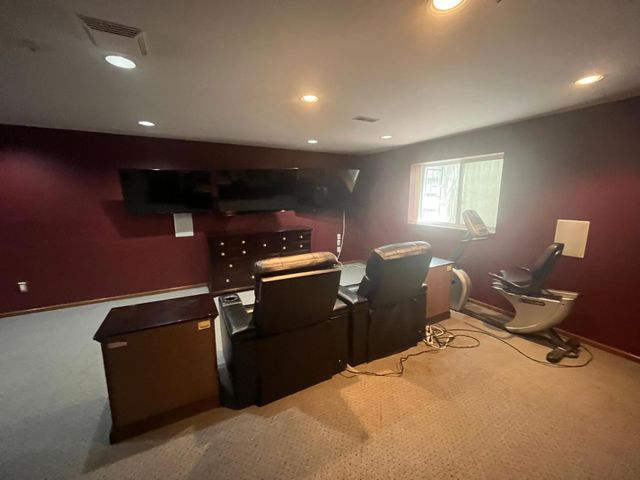 8218 Lori Lane, Woodbury, MN 55125