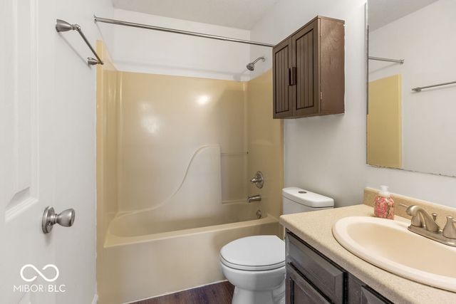 11904 Hartland Drive, Indianapolis, IN 46229