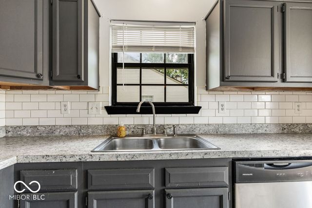 11904 Hartland Drive, Indianapolis, IN 46229