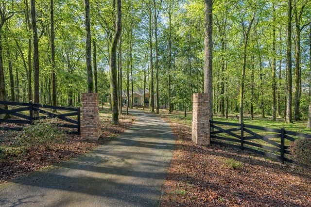 9610 County Line Road, Midland, GA 31820